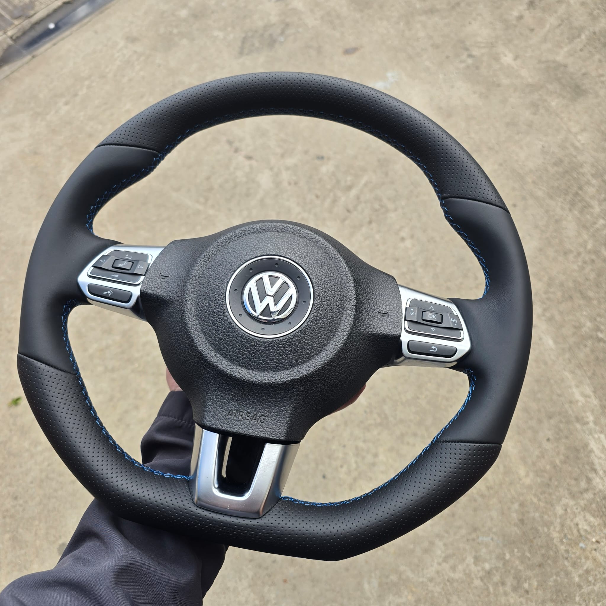 VW T5.1 Steering Wheel Blue Stitching