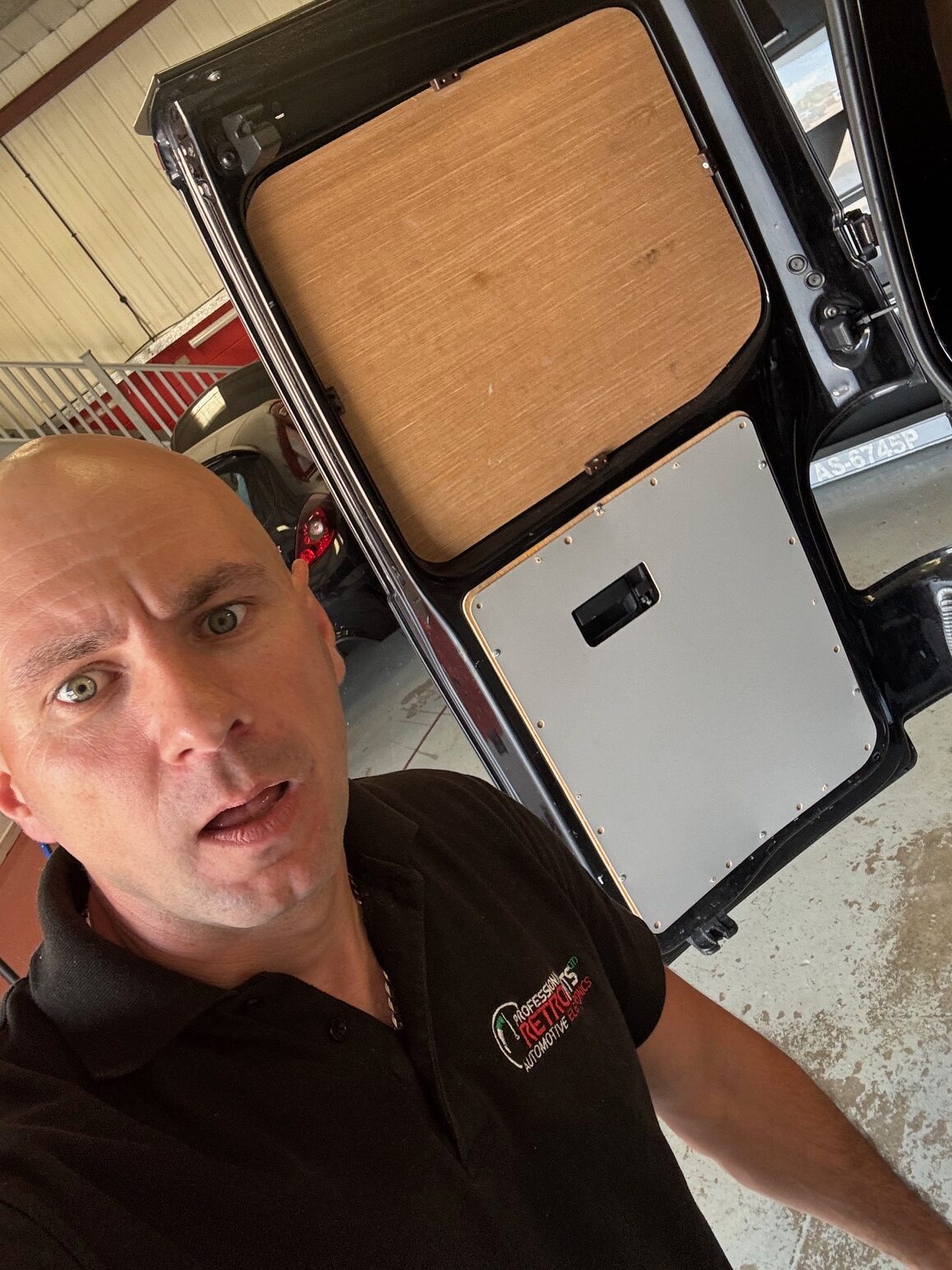 Compact aftermarket camera for VW Transporter