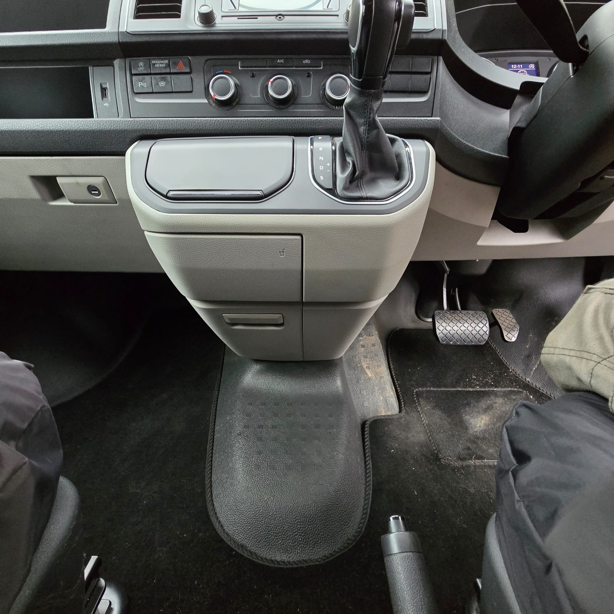 Moon rock grey dash upgrade VW T6