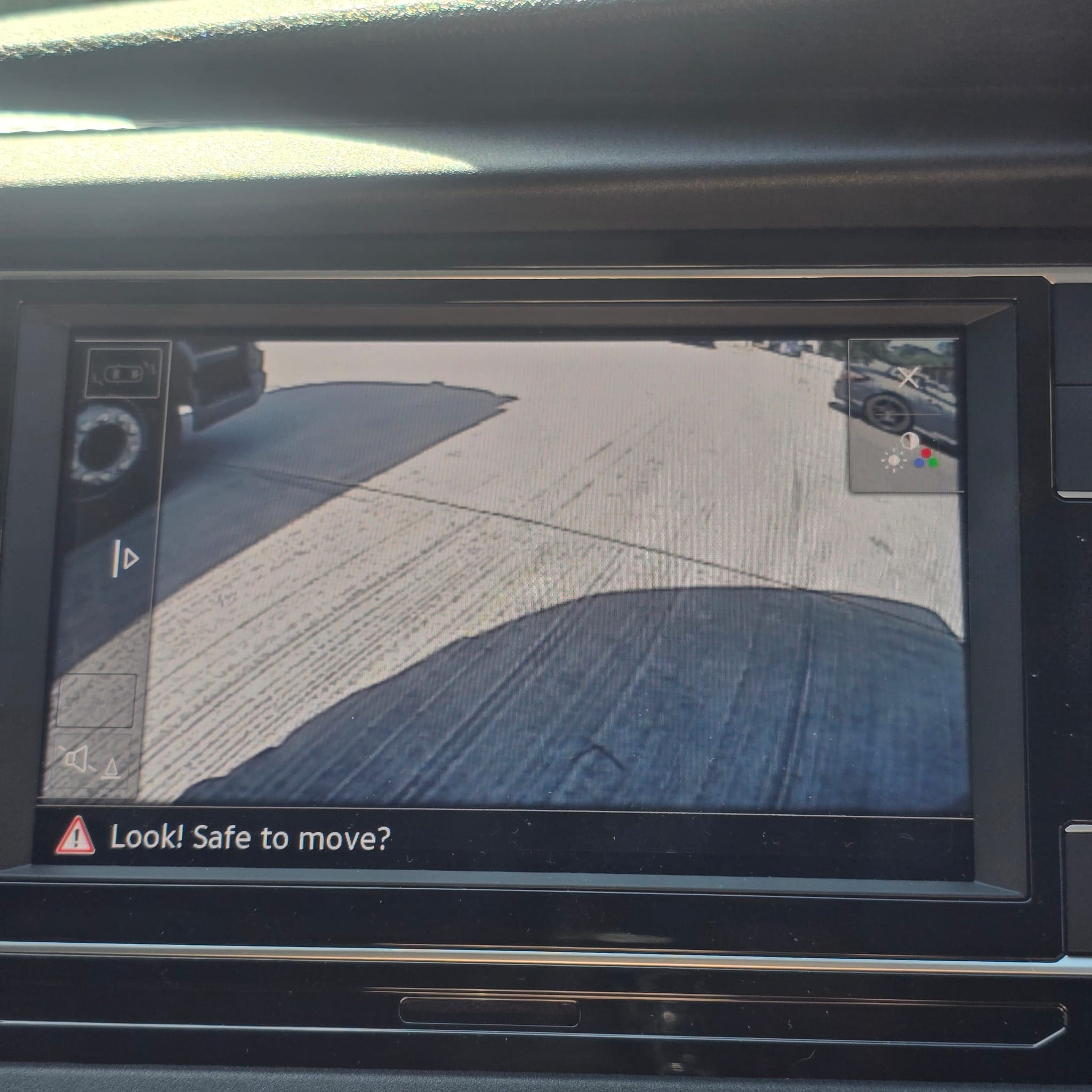 Volkswagen Transporter fitted with a Nextbase dash cam and reversing camera integrated to the factory radio