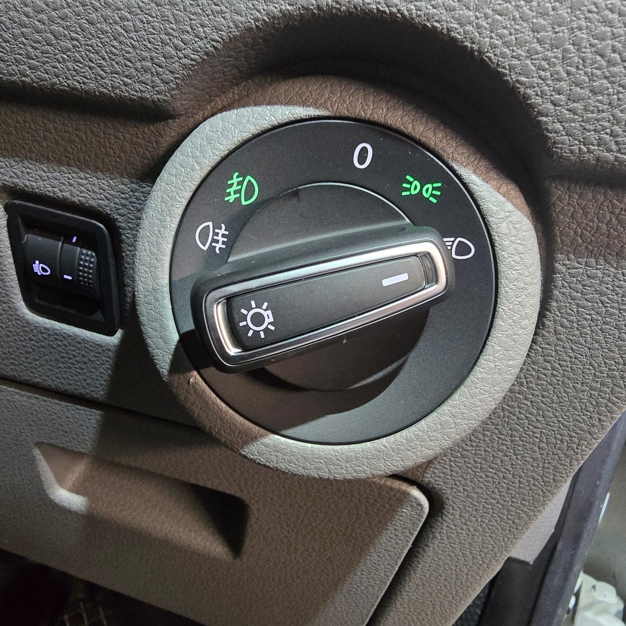 Closer view of Volkswagen Transporter T6.1 front fog lights with BCM-integrated cornering function