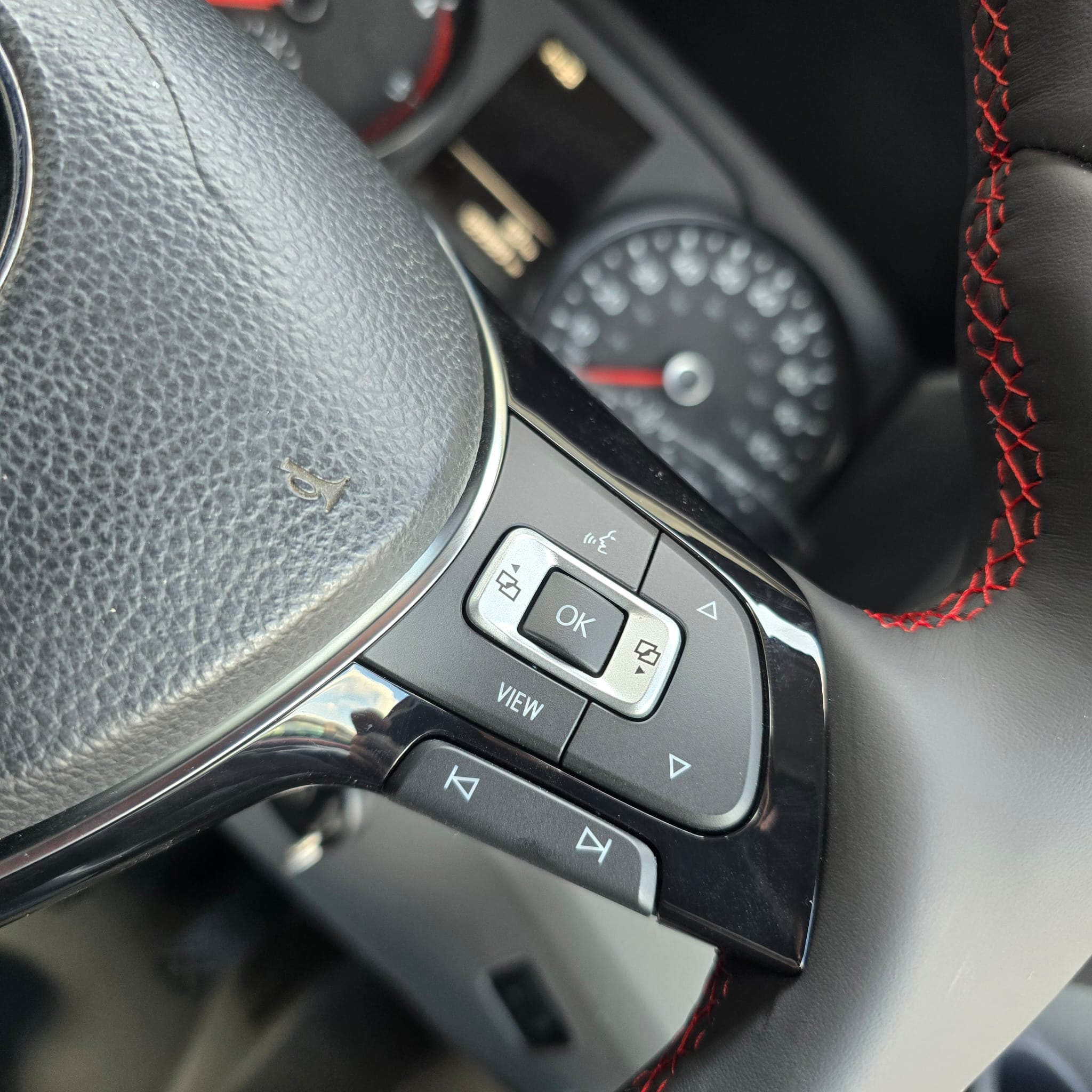 Final Look of BadBoy Steering Wheel in VW Crafter