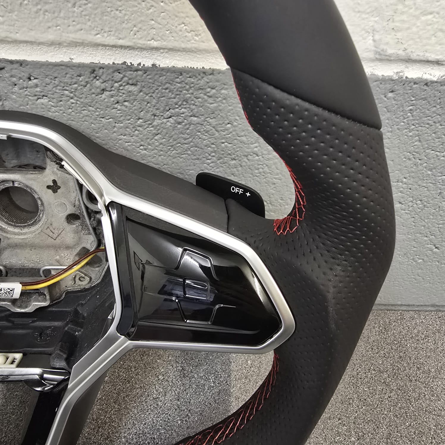 VW T6.1 DSG BadBoy steering wheel with real leather