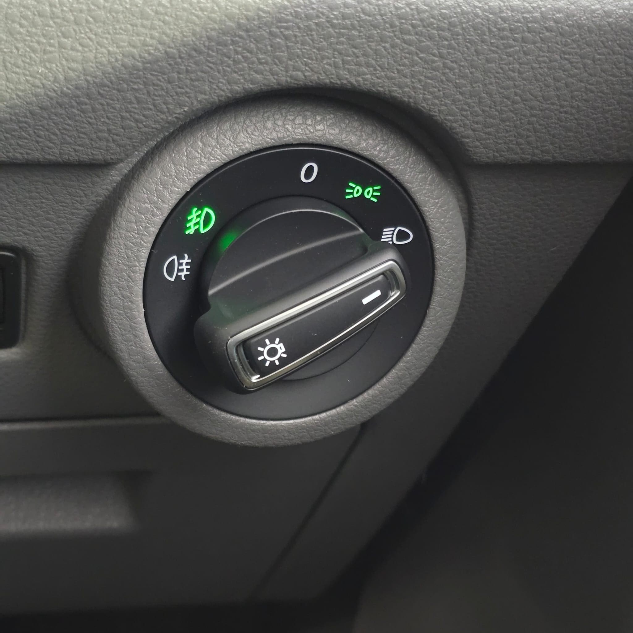 VW T6.1 fog light control and factory-style coding setup during retrofit