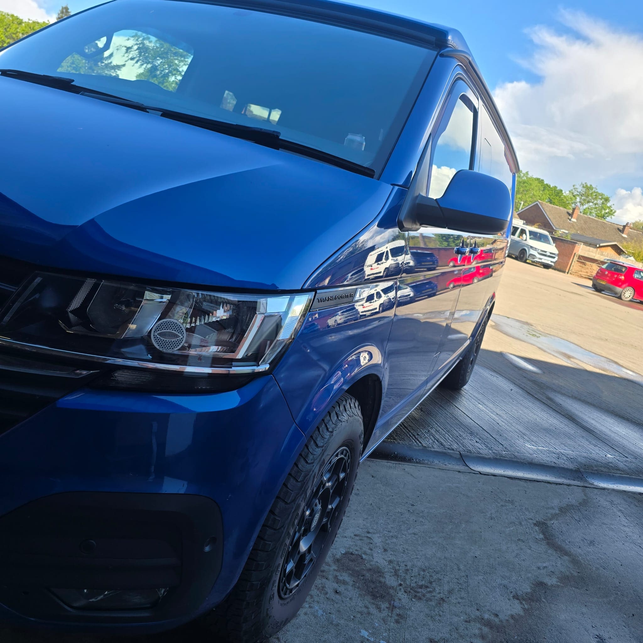 Close-up of VW T6.1 side sliding door soft-close function after retrofit
