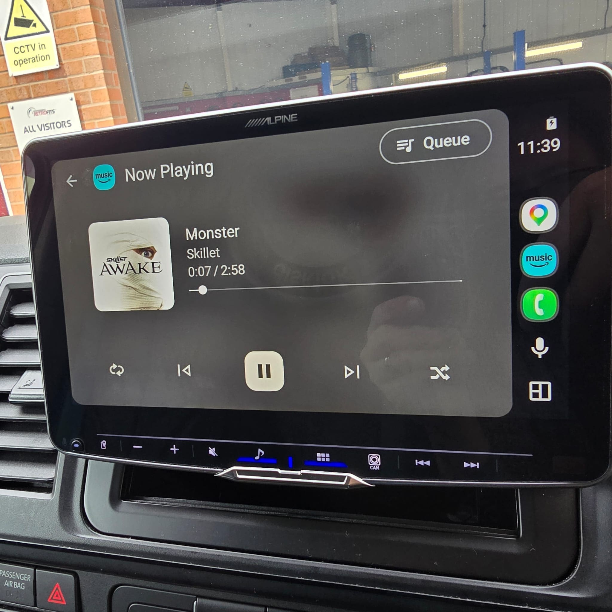 Alpine Halo 9 multimedia unit installed in a VW T6 with factory rear camera retained