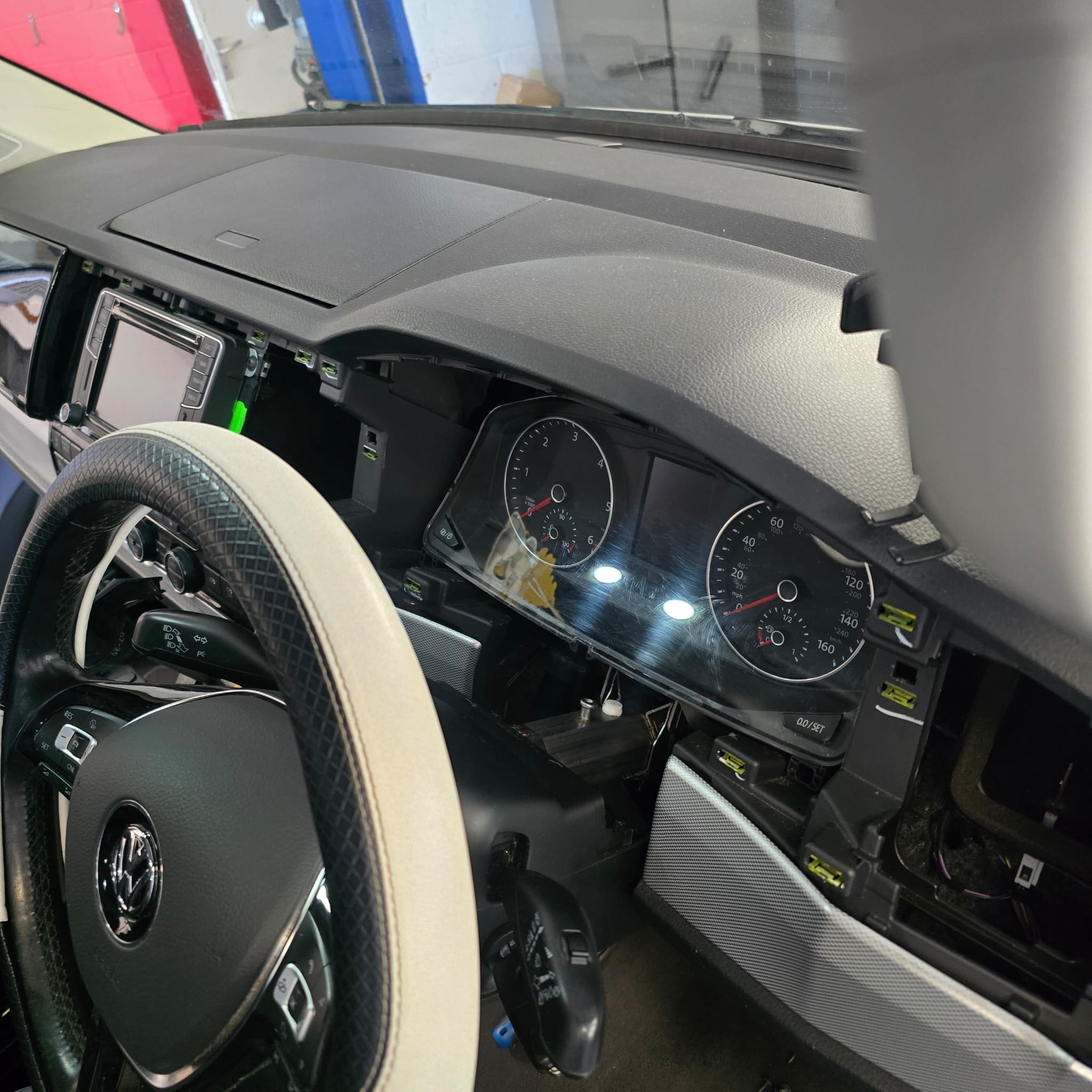 VW Transporter climate control temperature flap mechanism after repair work