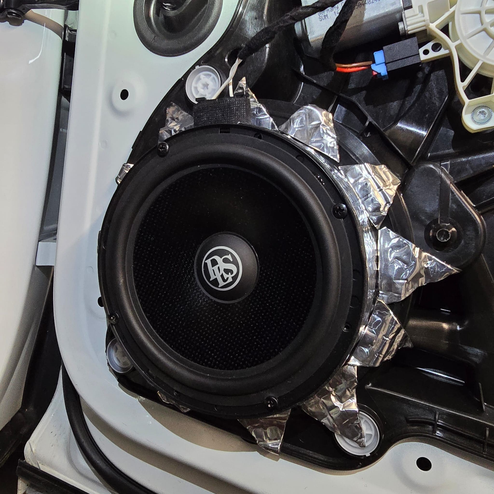 Feelart One Sub 8 Limited subwoofer fitted in VW Tiguan as part of audio upgrade
