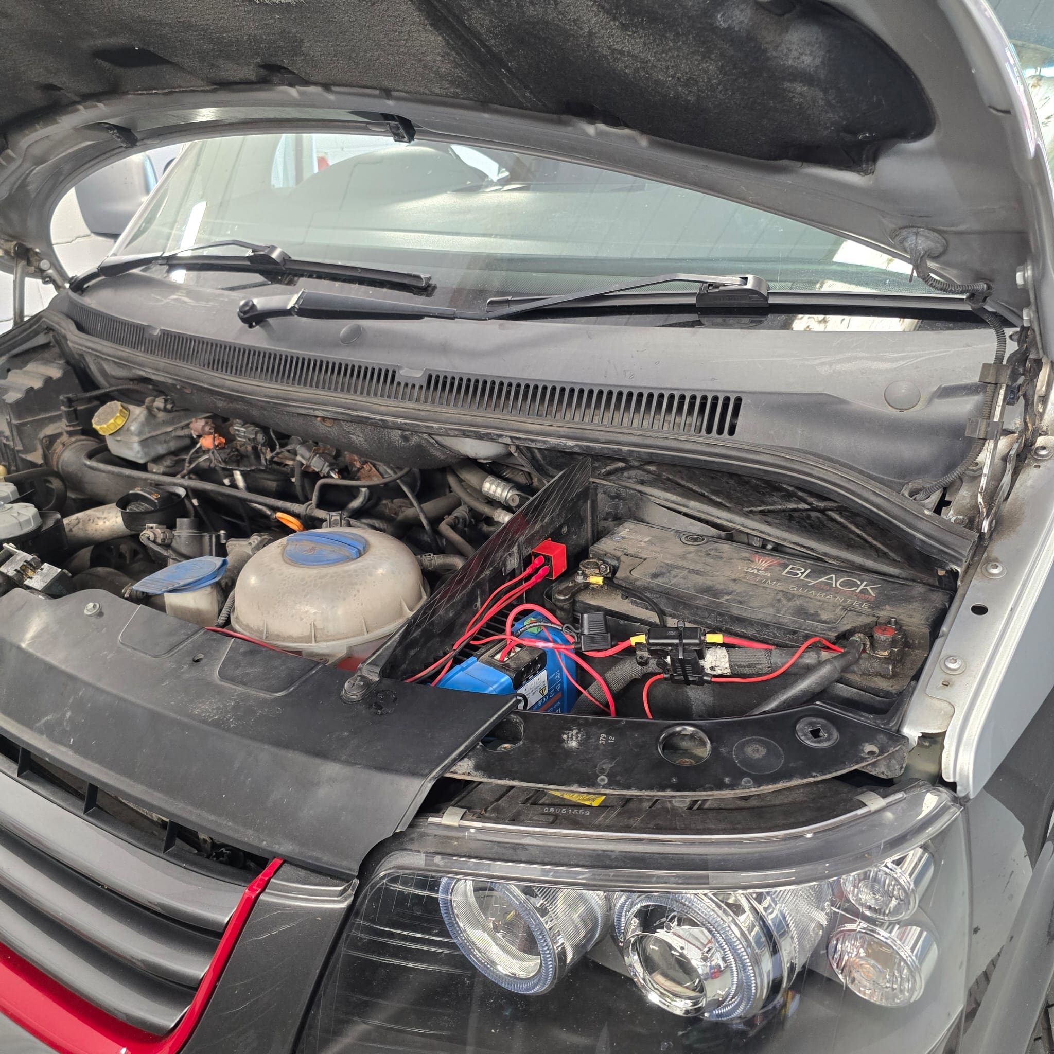 Volkswagen Transporter T5 heated windscreen retrofit controlled from the rear window button