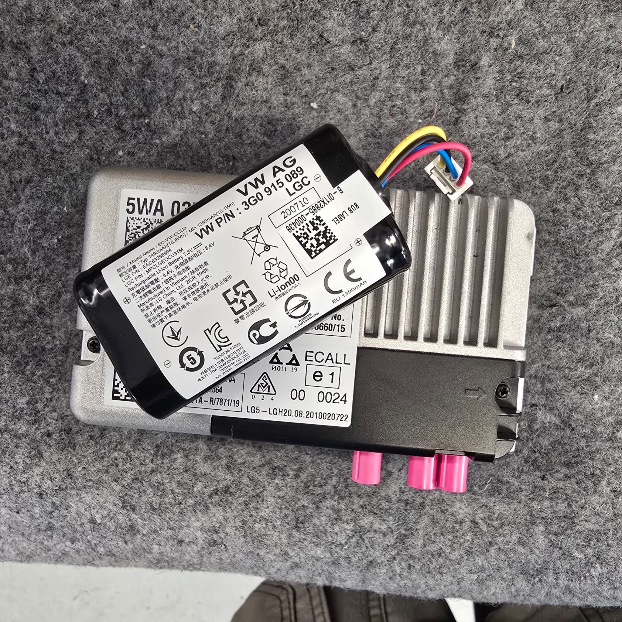 Battery control module repair completed on VW Transporter T6.1 with SOS system restored