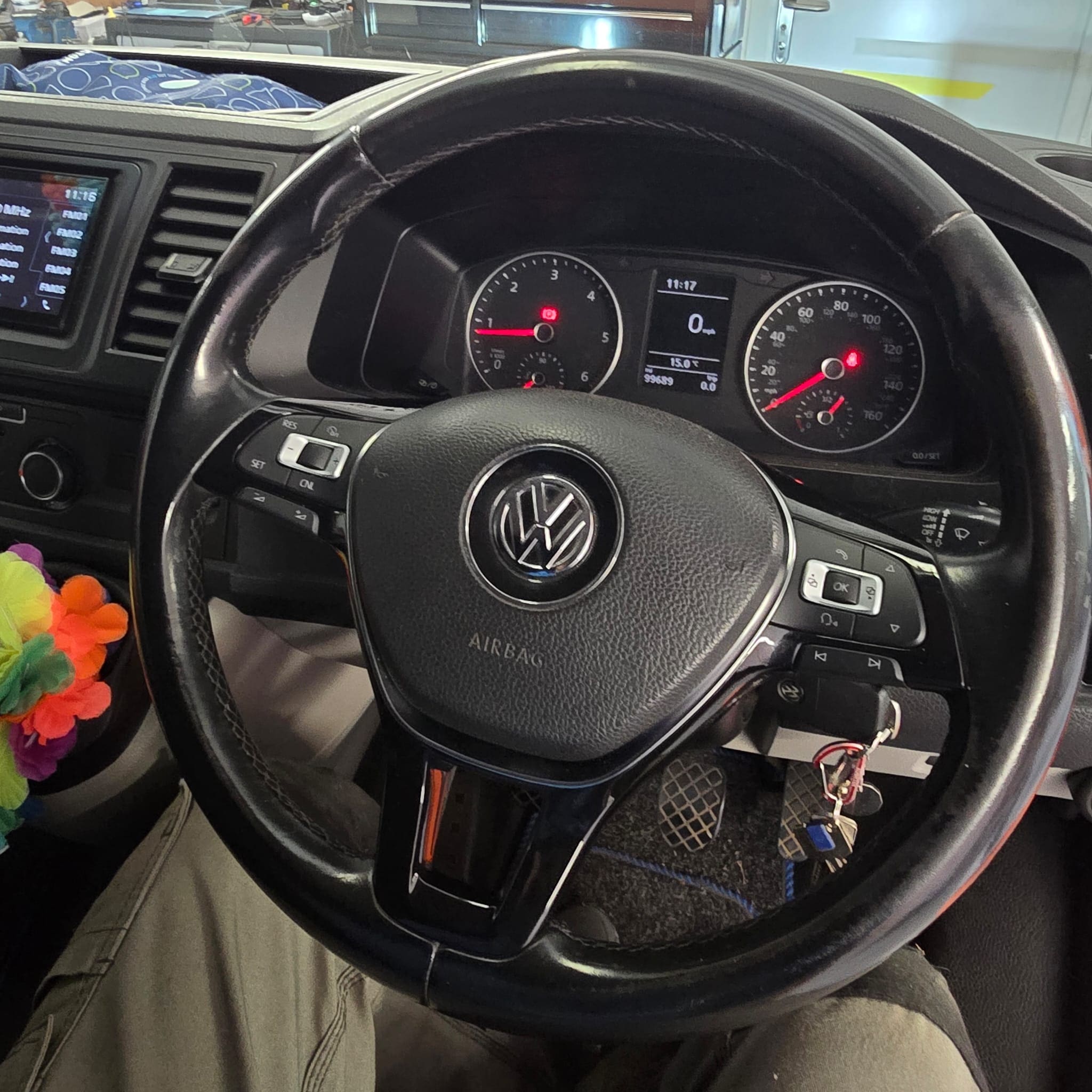 Multifunction steering wheel controls after retrofit on VW Transporter T6