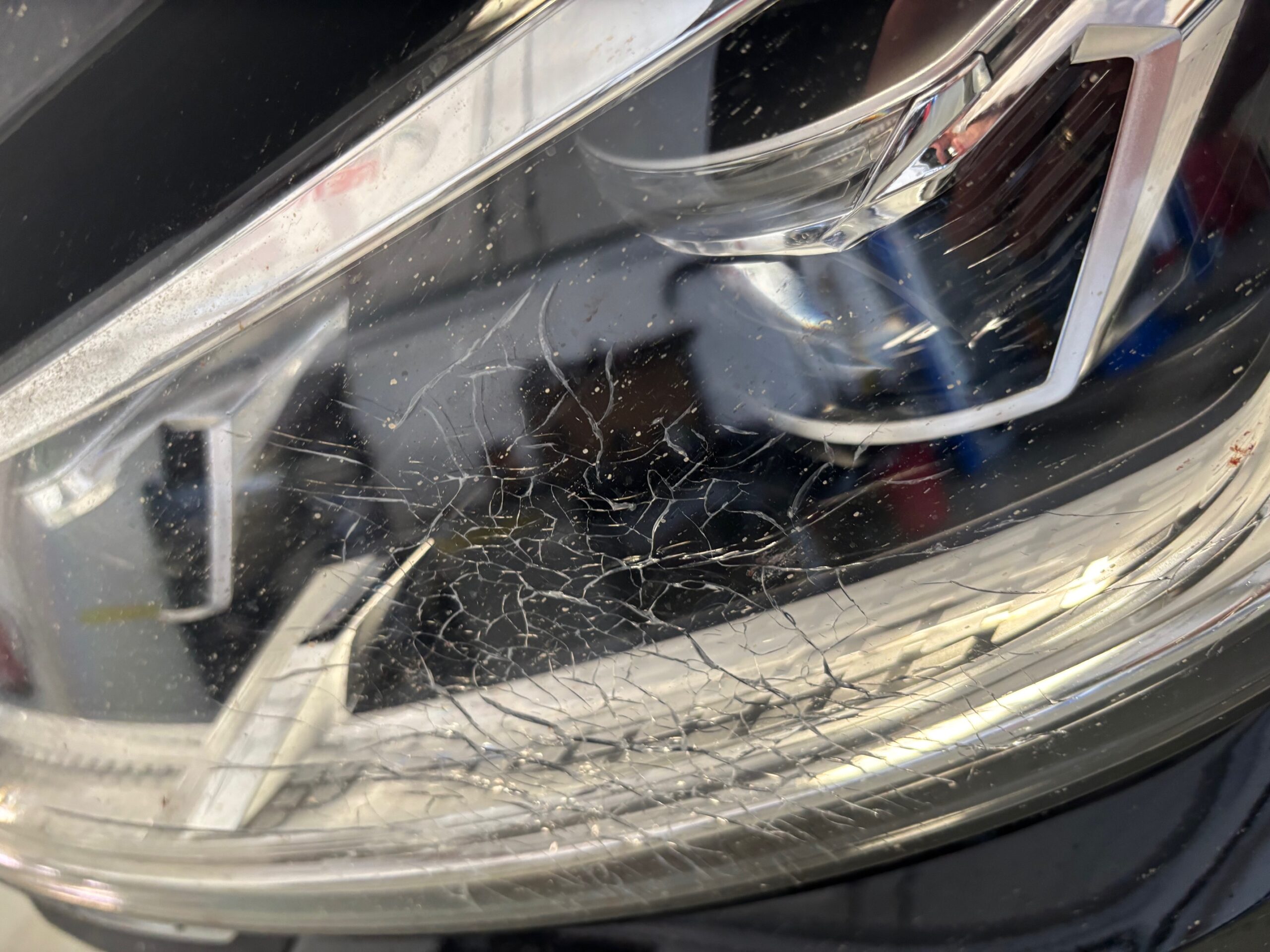 Preventing solvent damage on VW Transporter T6 headlights