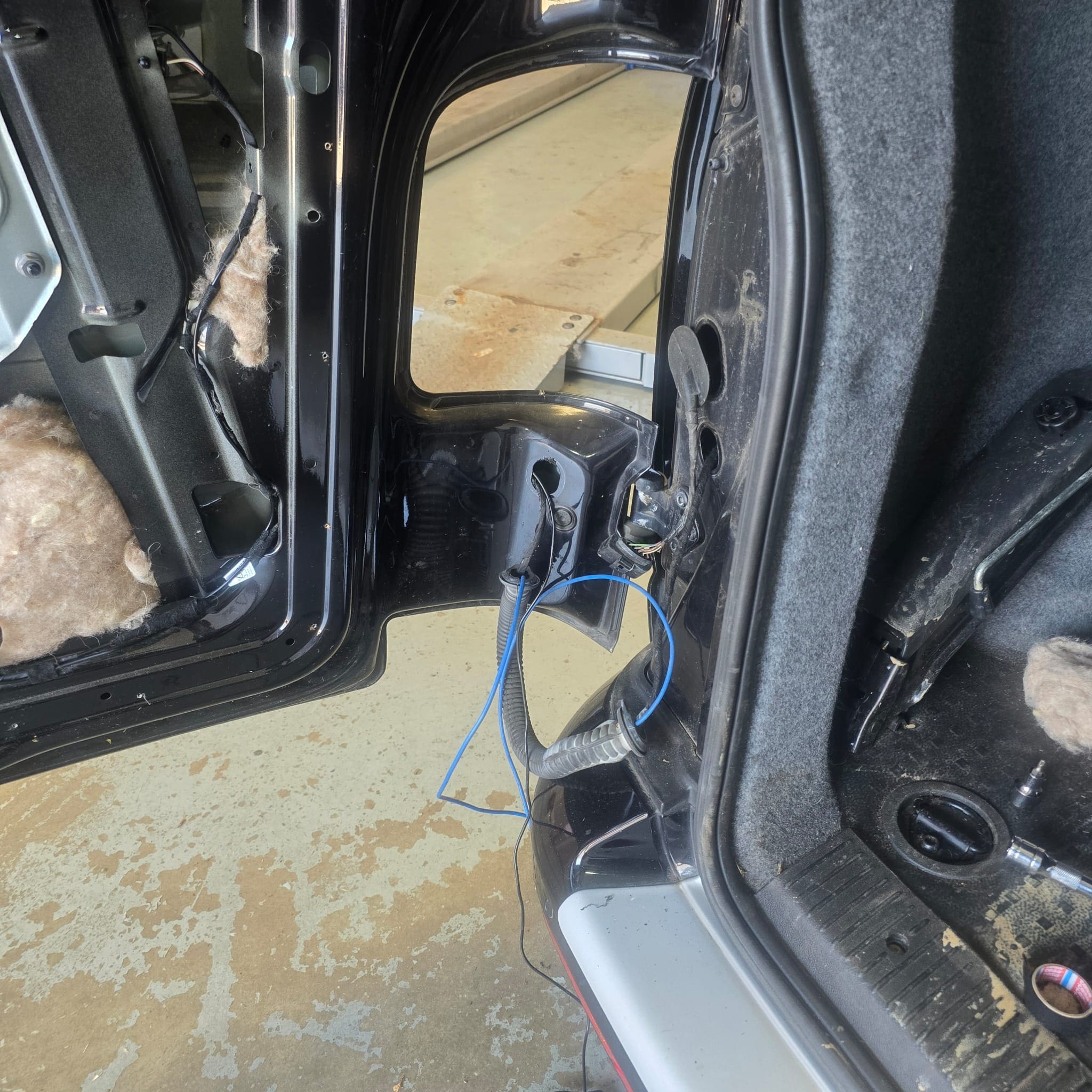 Discover Media head unit in a Volkswagen Transporter T6 suitable for reversing camera retrofit