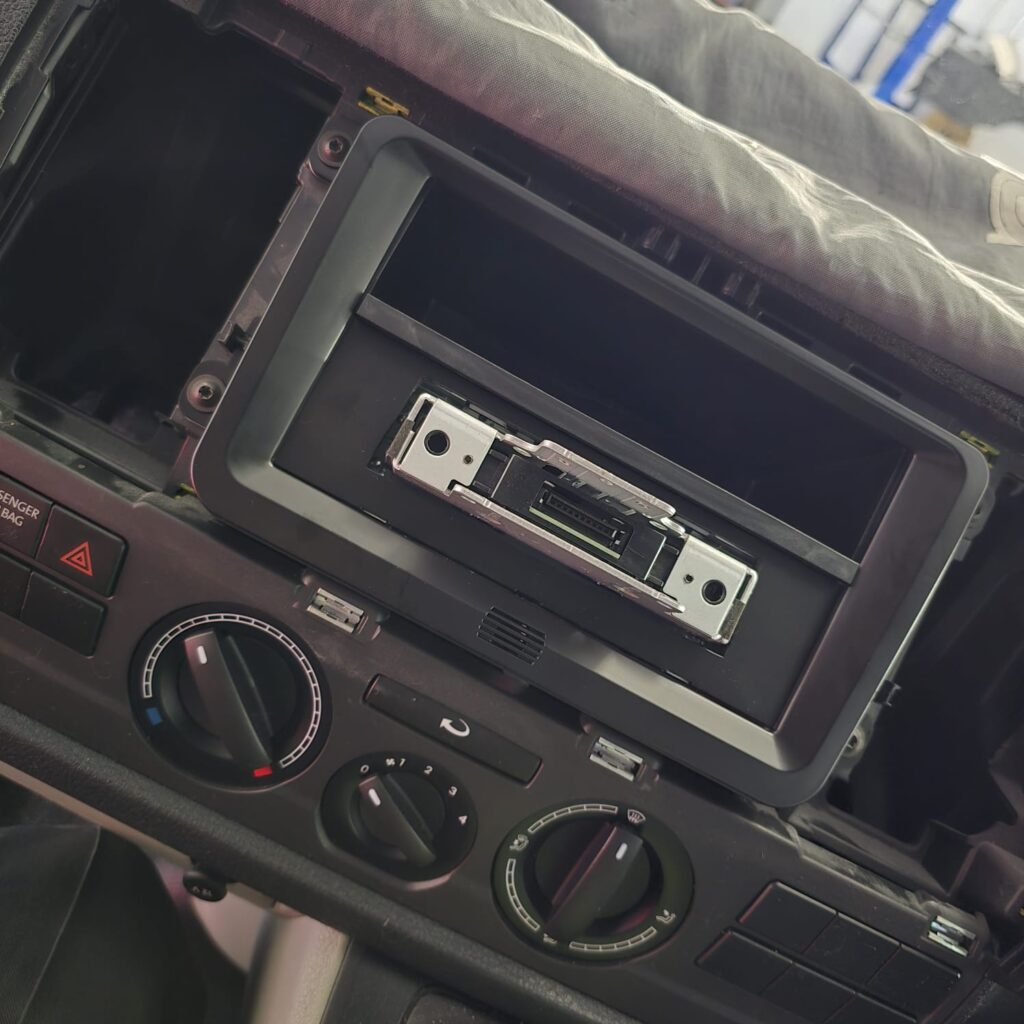 alpine-ine-f904dc-vw-t6-camper-nav-tech-upgrade-military-green