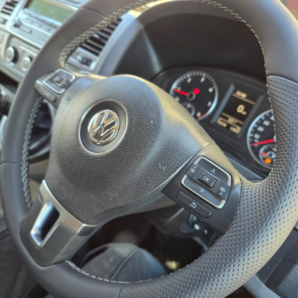 vw-t5-1-multifunction-steering-wheel-digital-display-coventry