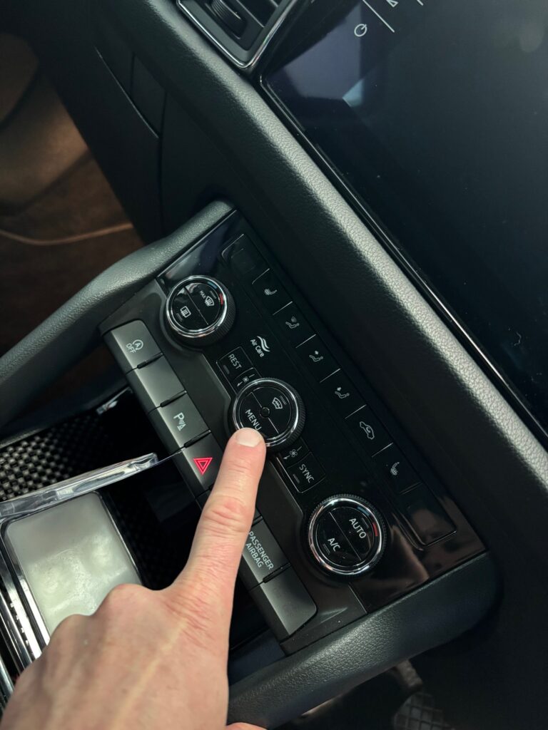 skoda-heated-windscreen-professional-battery-replacement-diagnostics