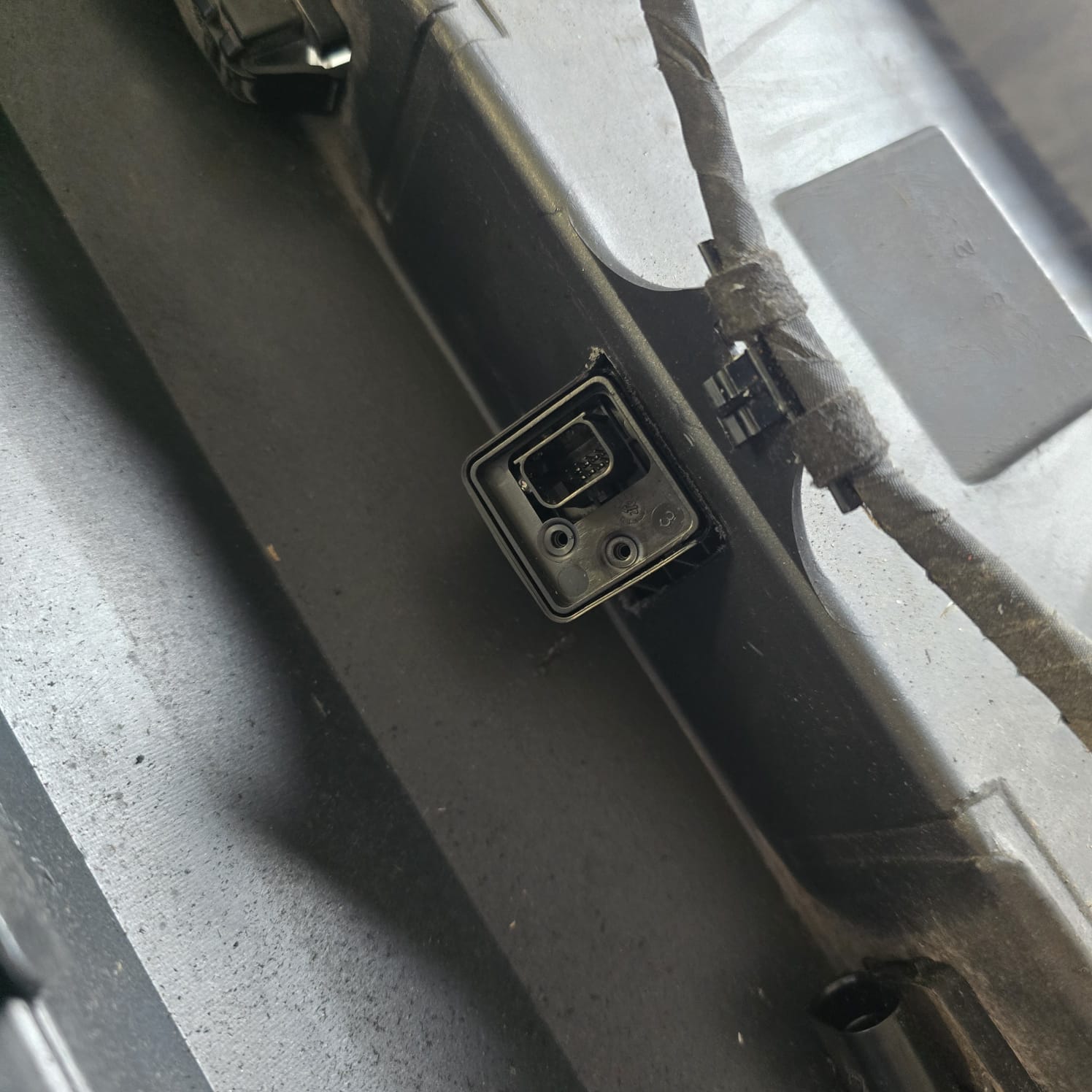 SEAT-Leon-Mk4-rear-view-camera-retrofit-Rugby