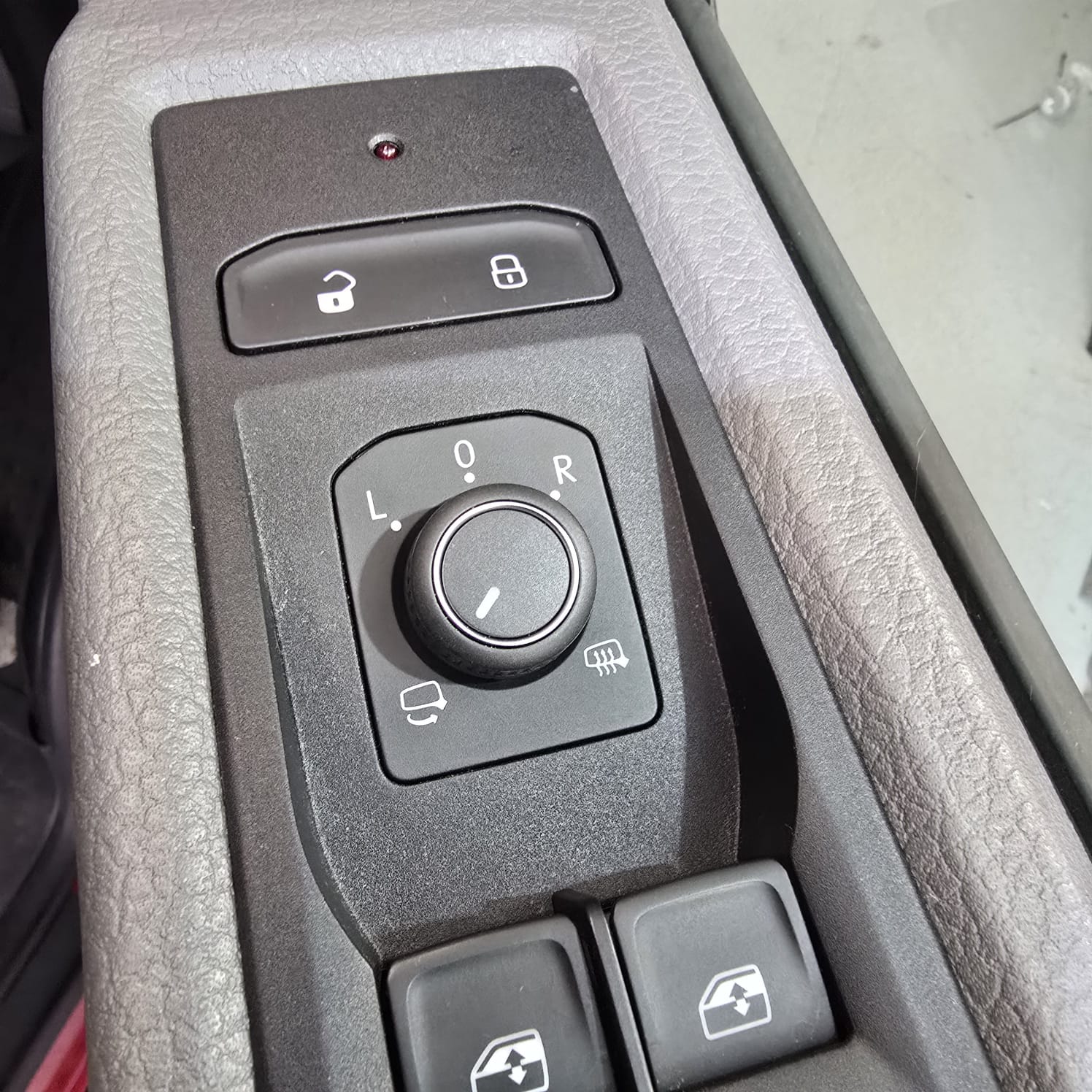 vw-t6-power-folding-mirror-upgrade-curdworth