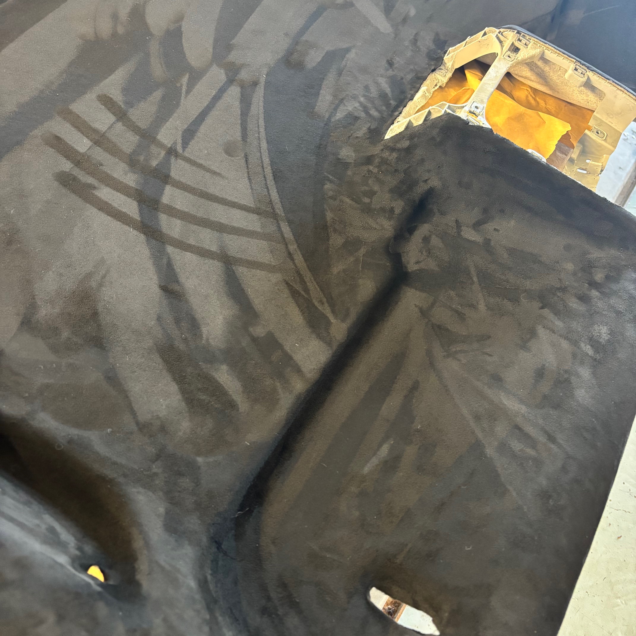 vw-t6-black-suede-roof-lining-upgrade