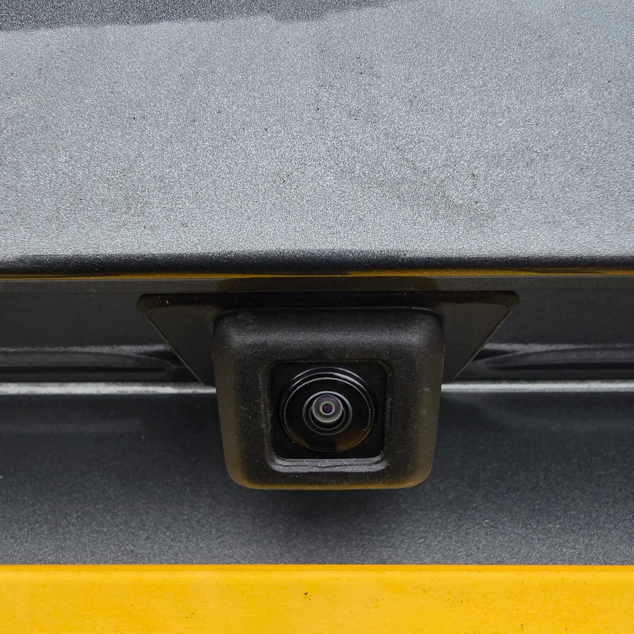 vw-t6.1-reversing-camera-retrofit-seamless-installation-dynamic-guidelines
