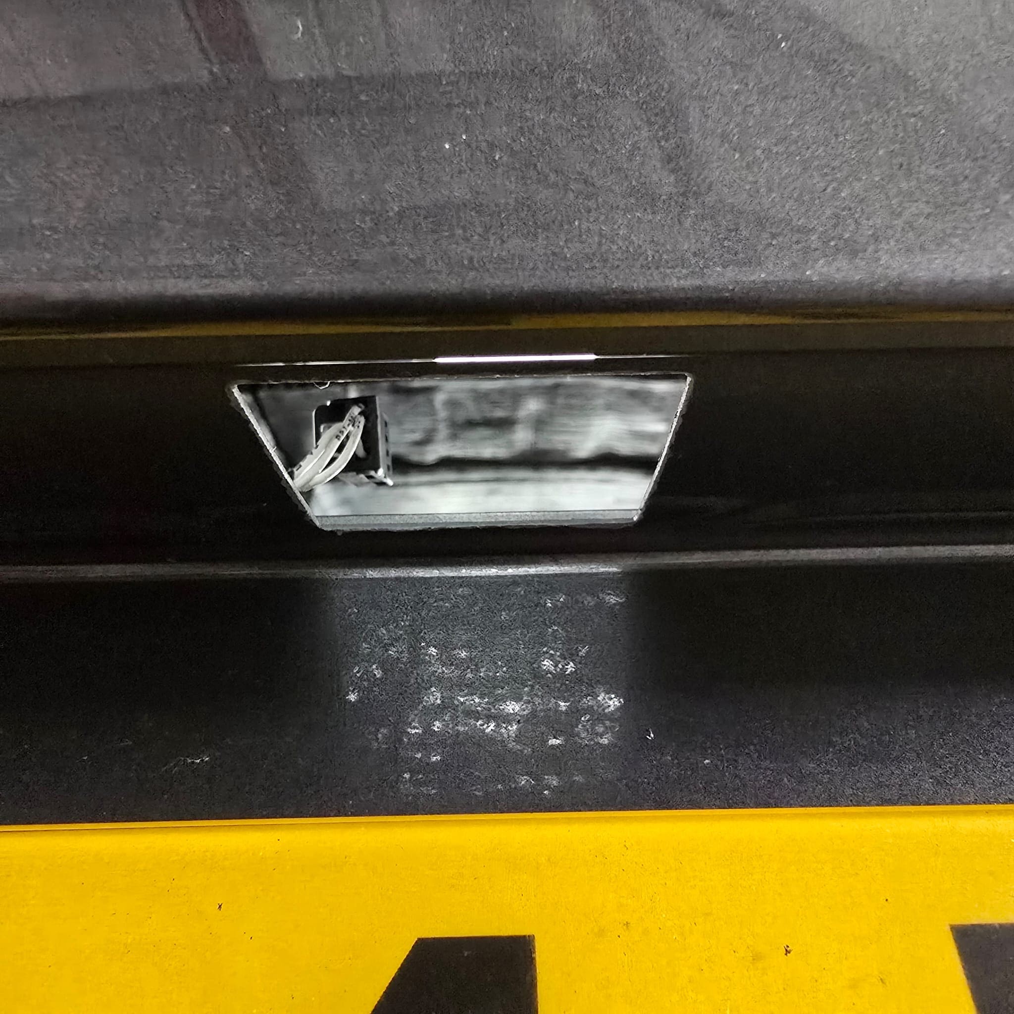 vw-t6.1-factory-reversing-camera-retrofit-precision-guidelines