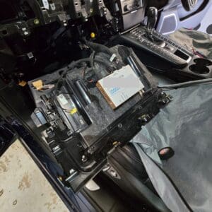 porsche-macan-wireless-carplay-retrofit-factory-integration