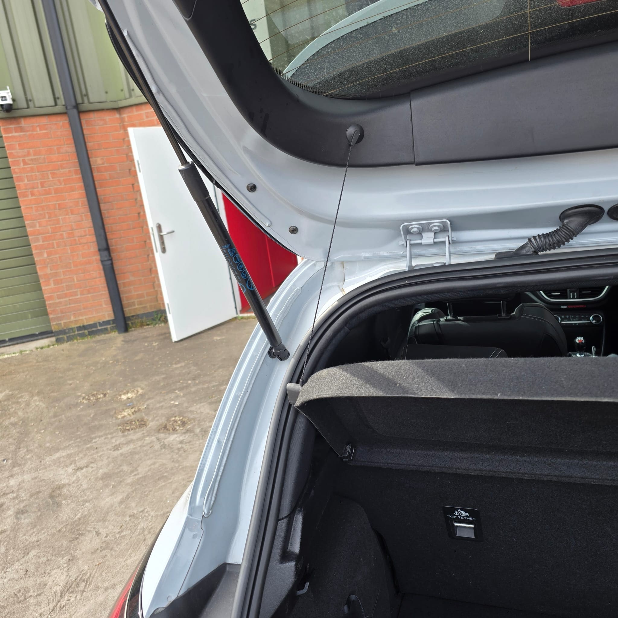 ford-fiesta-st-wiring-tailgate-light-upgrade-oem-retrofit