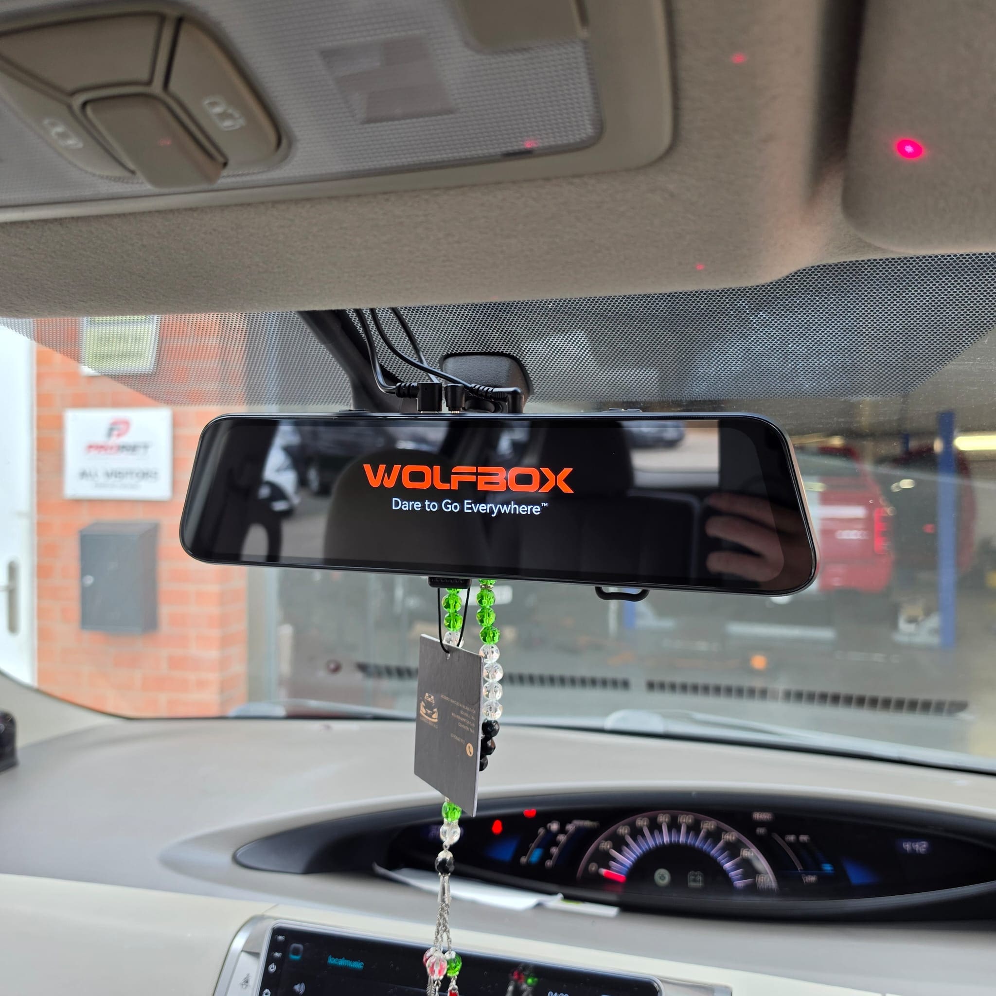 toyota-estima-wolfbox-mirror-install-reversing-camera-front-dashcam